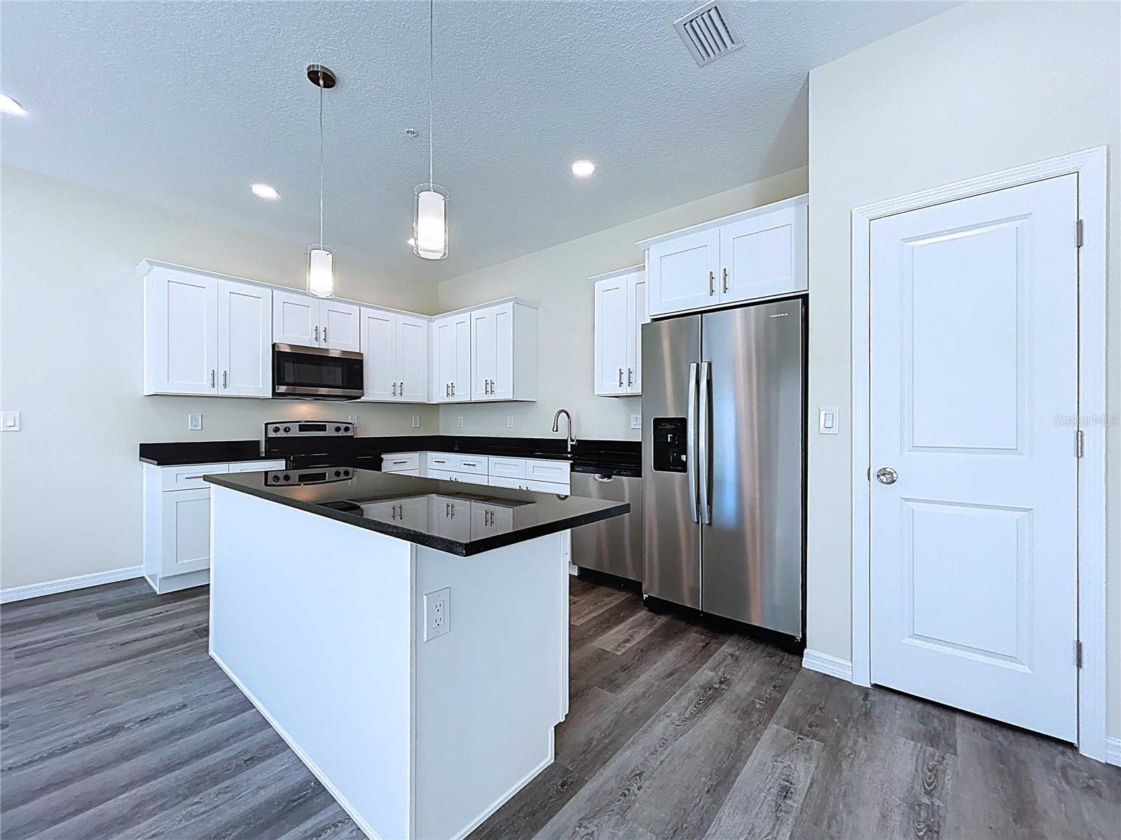 4370 Cambio Gardens Court, FL