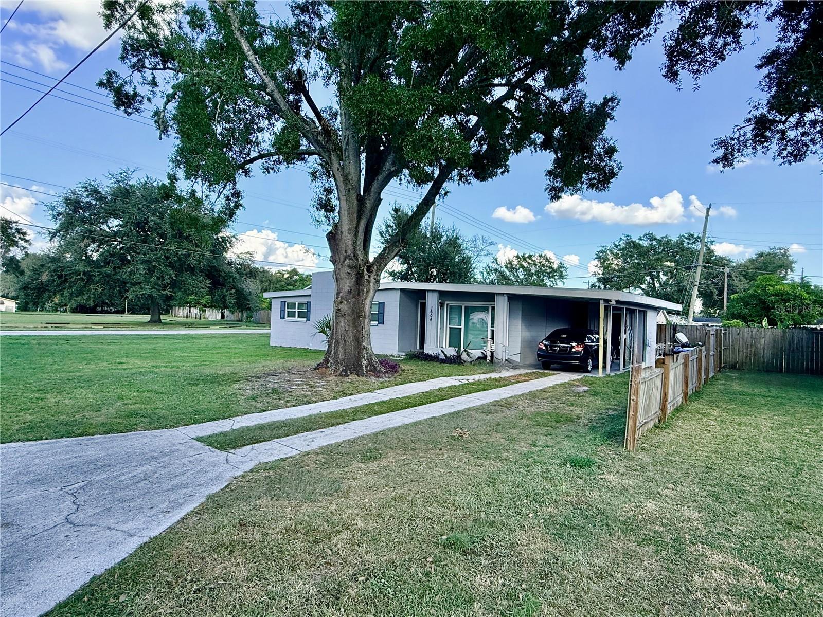 1604 Crystal Court, FL