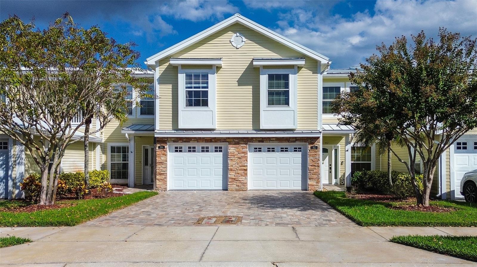 914 Woodbridge Court, FL
