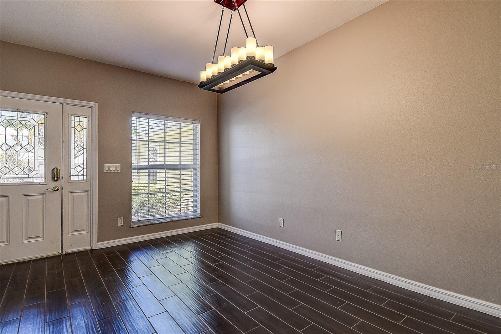 914 Woodbridge Court, FL