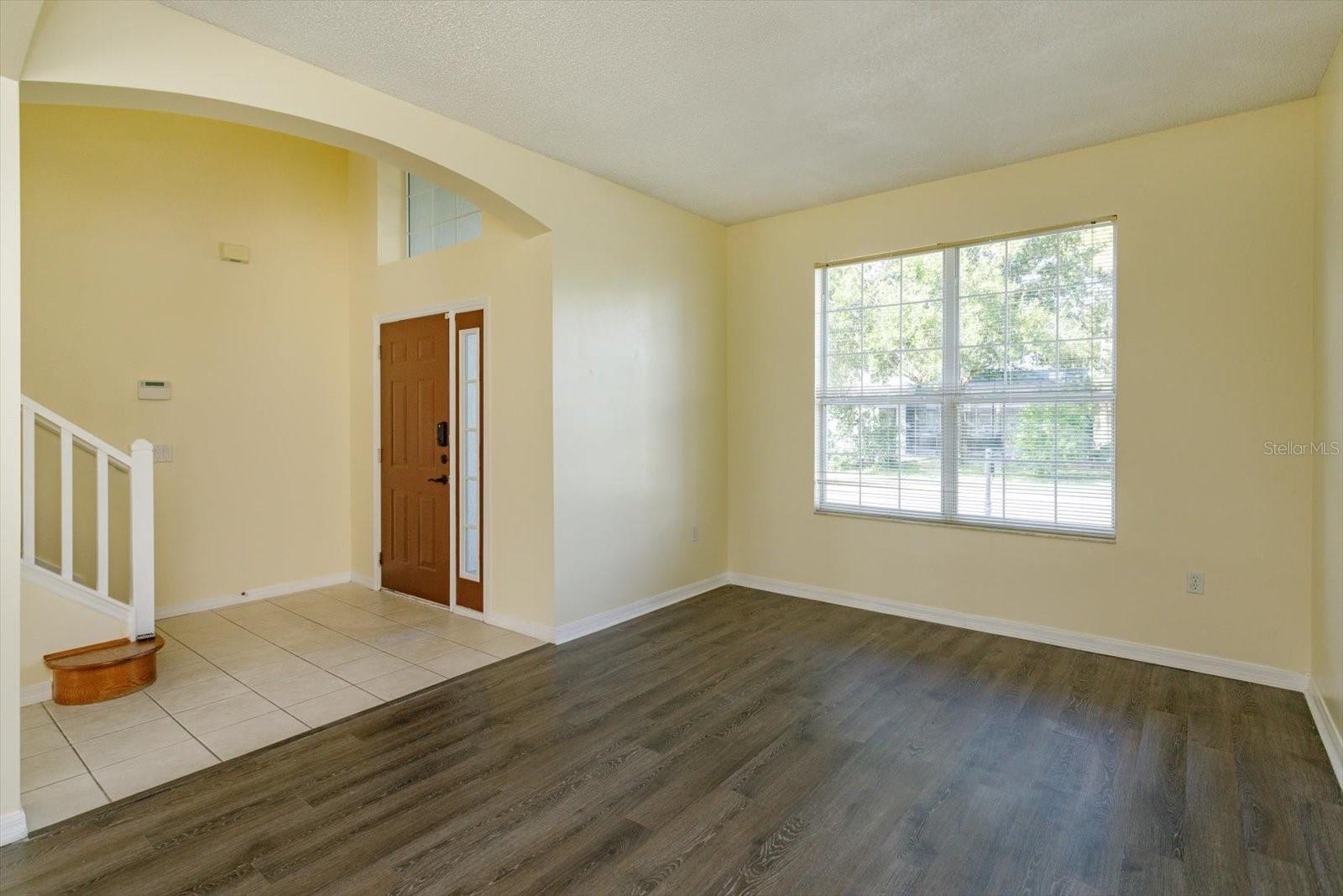 2833 Kokomo Loop, FL