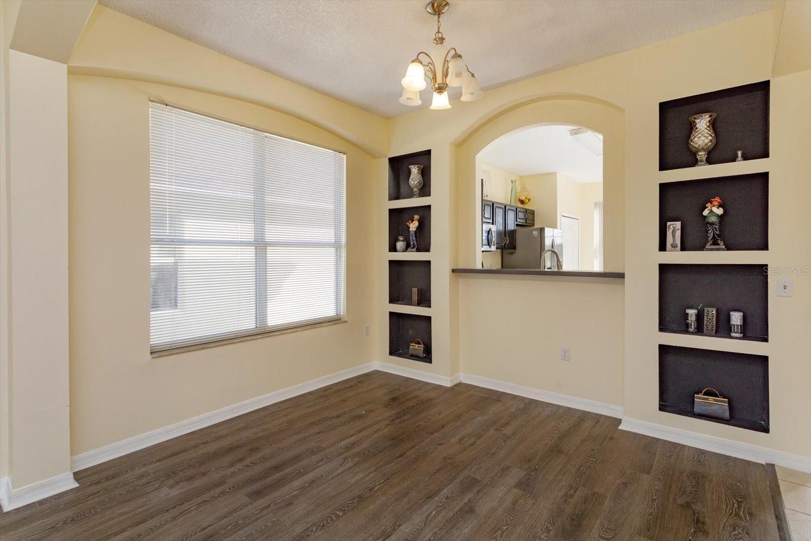 2833 Kokomo Loop, FL