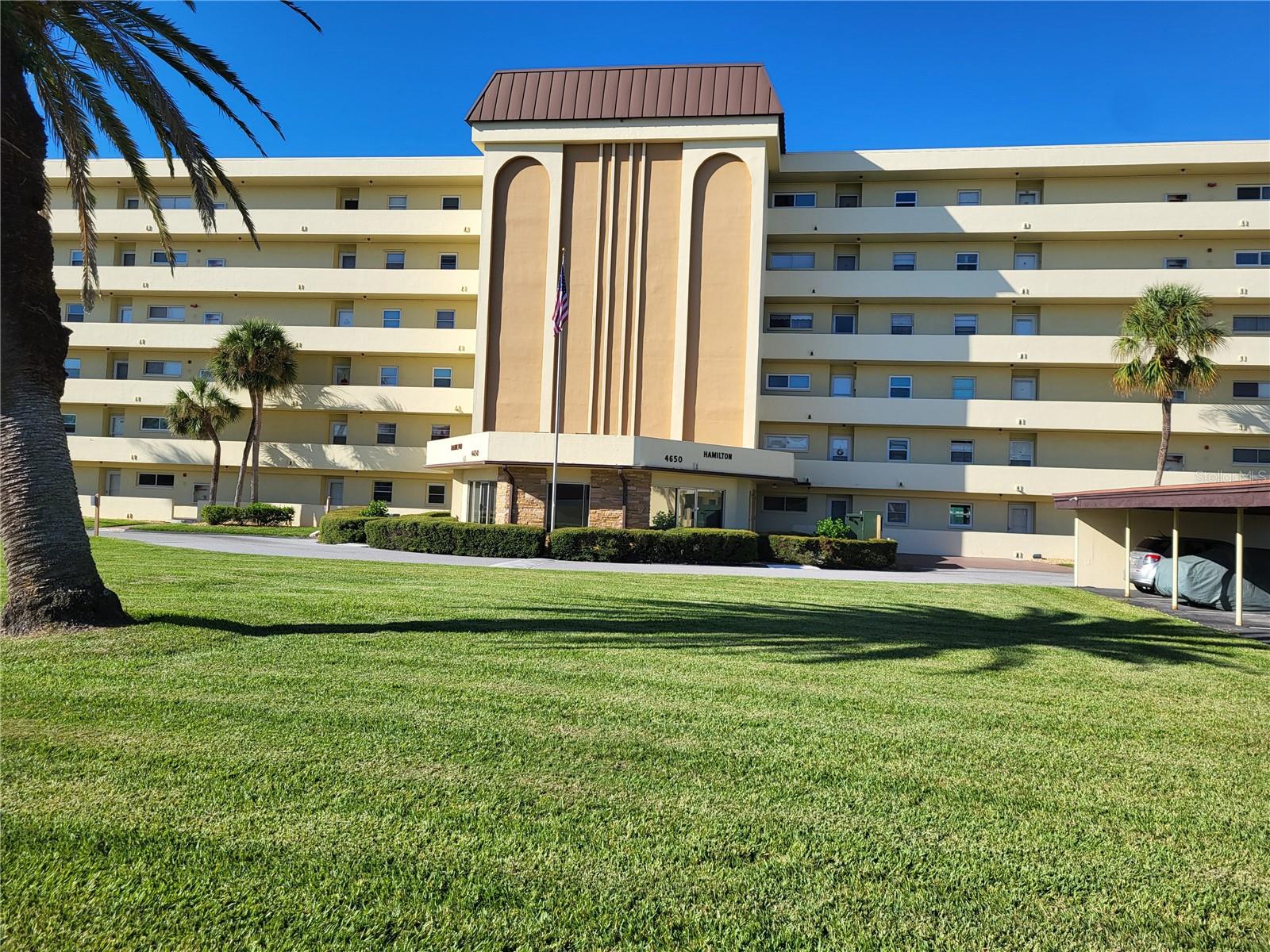 4650 Cove Circle, FL