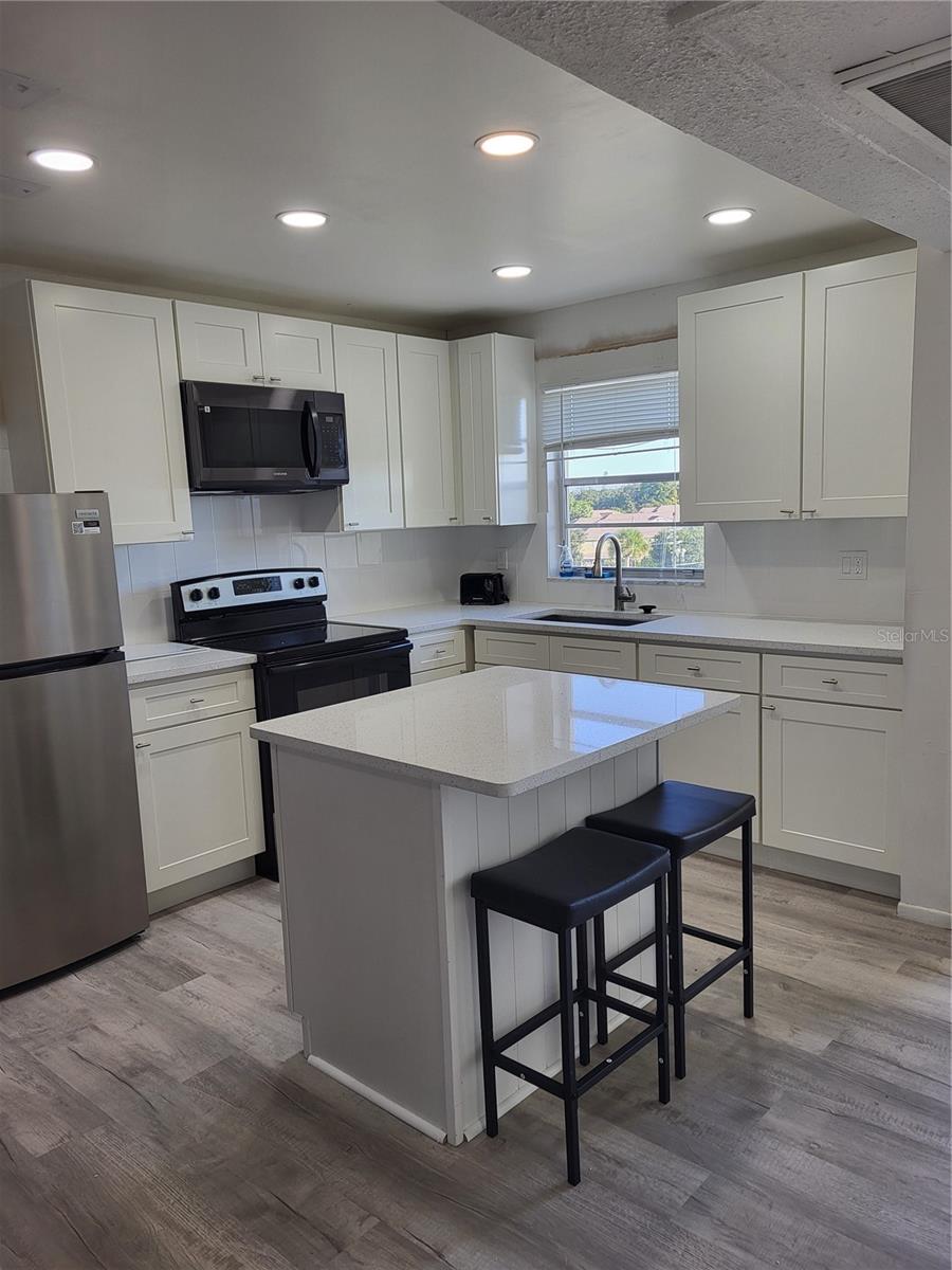 4650 Cove Circle, FL