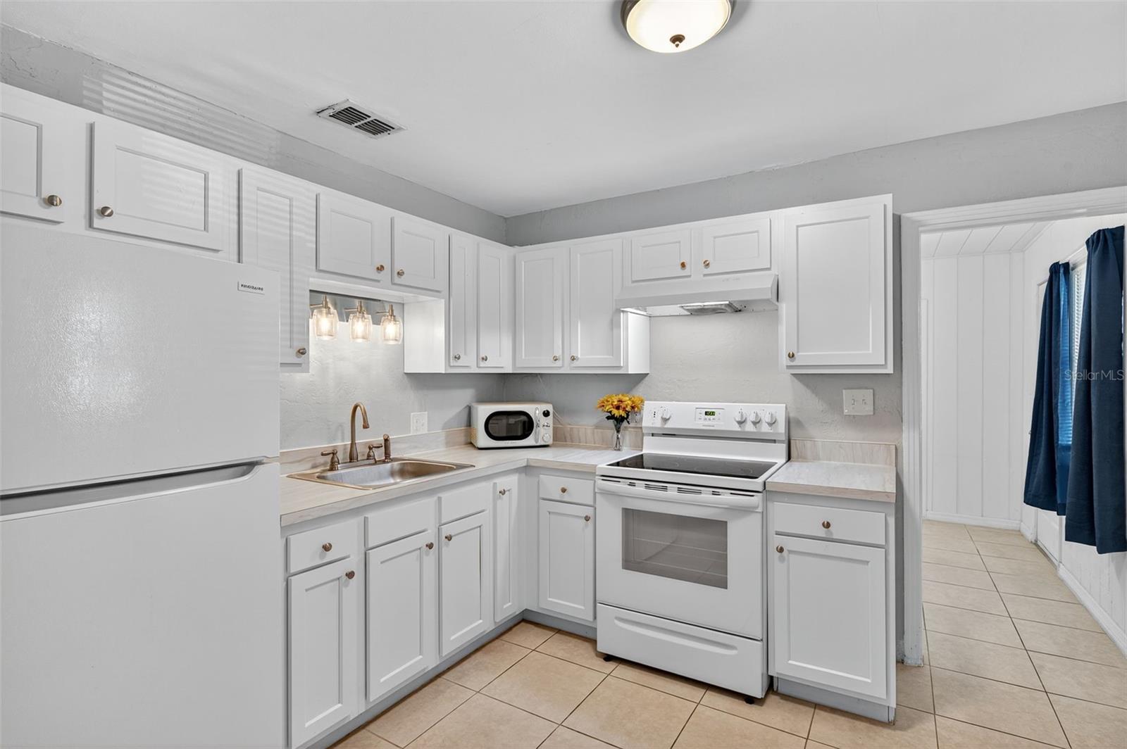 2401 19th Street, FL