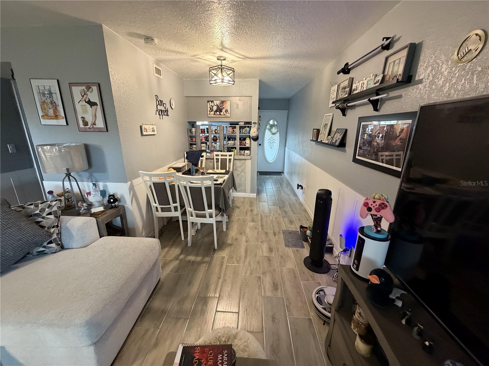 7925 Pine Drive, FL