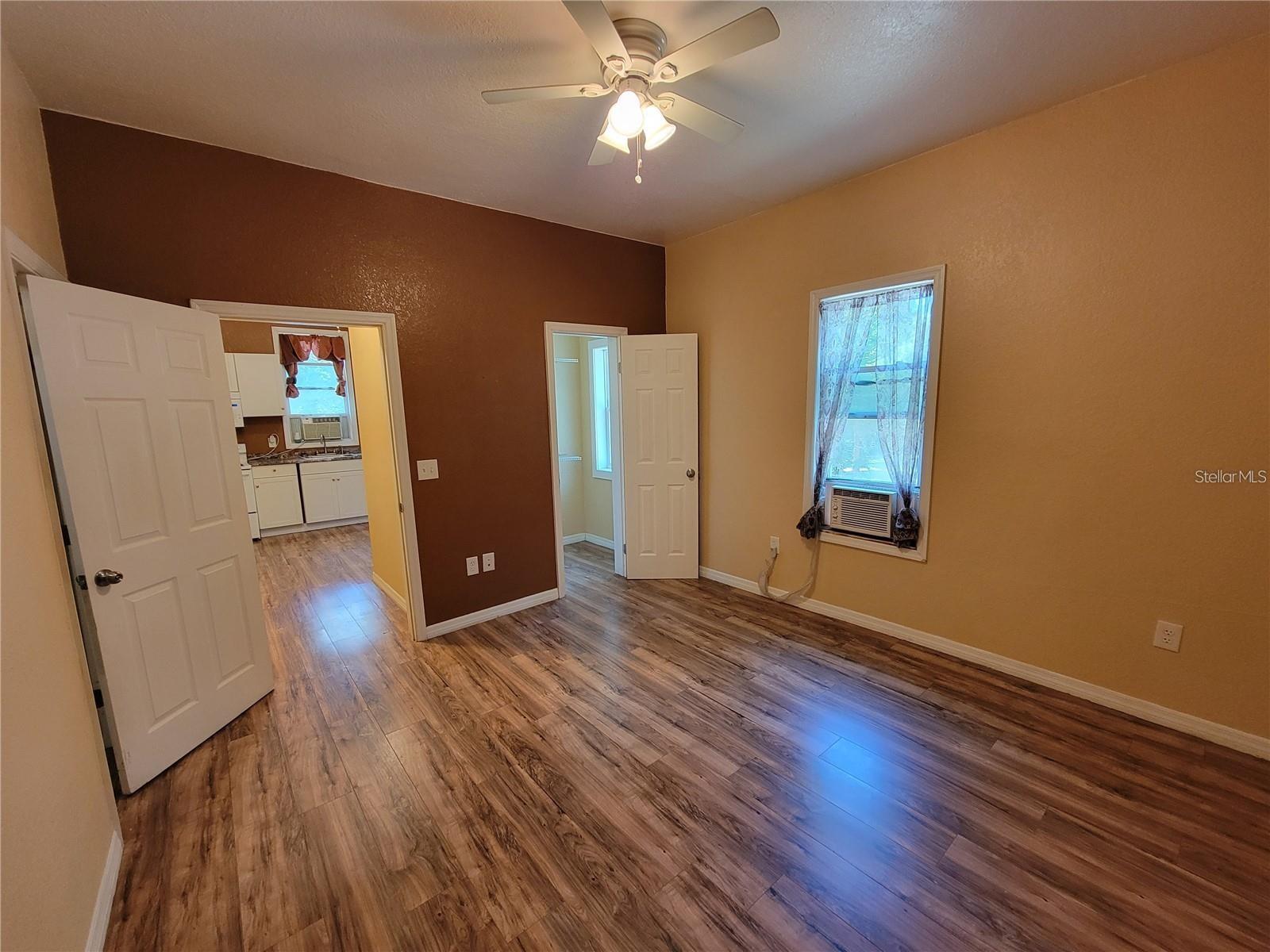 965 2nd Street, FL