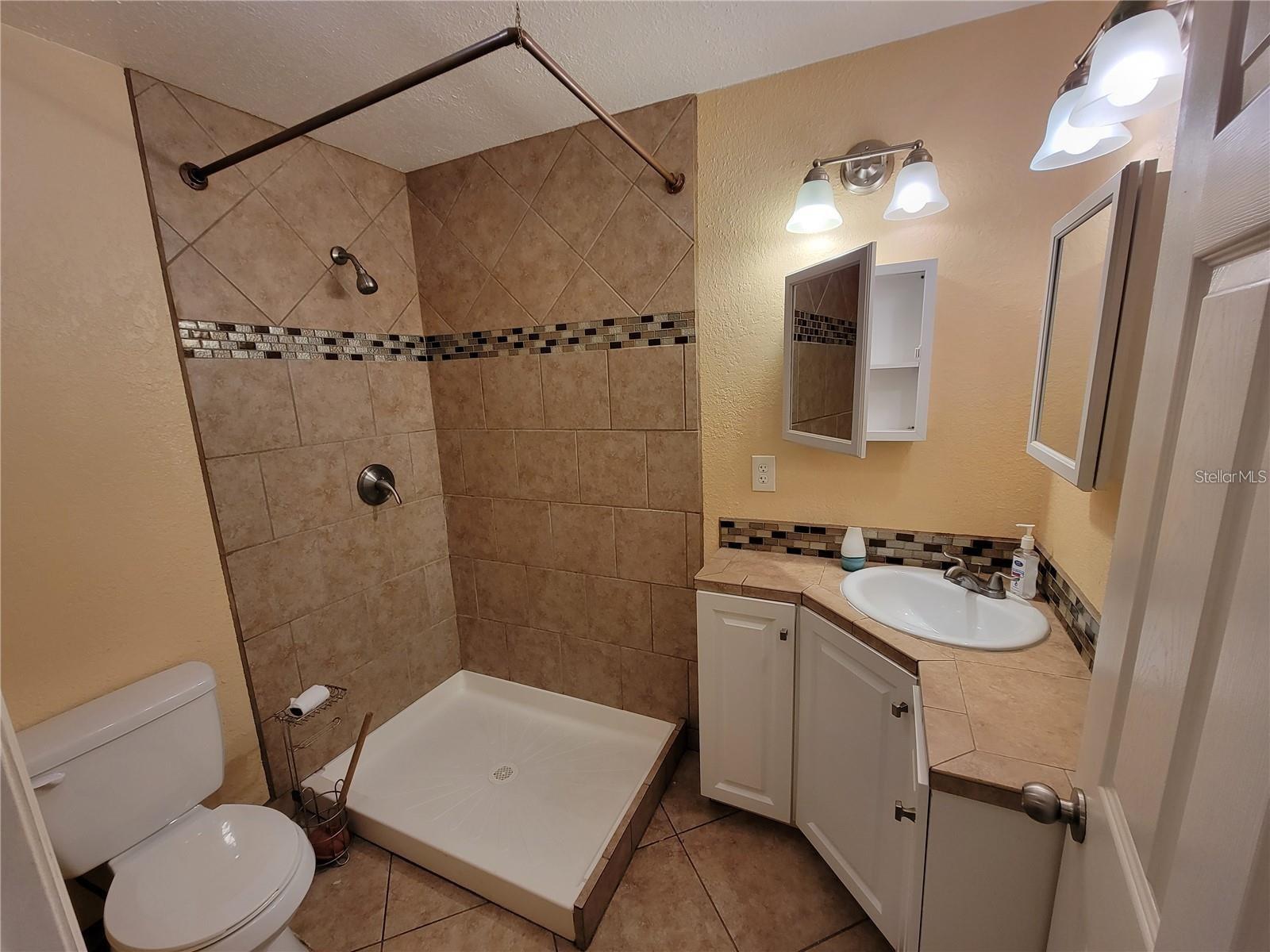 965 2nd Street, FL