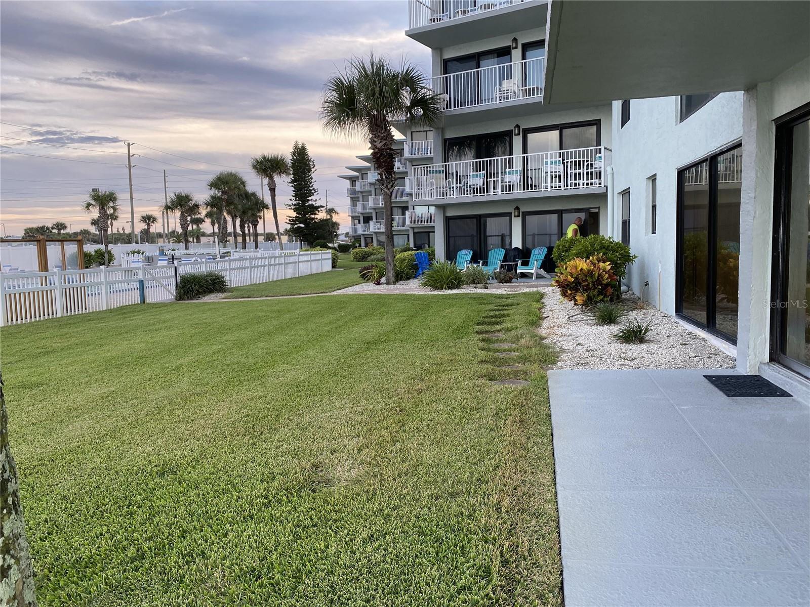 1571 Atlantic Avenue, FL