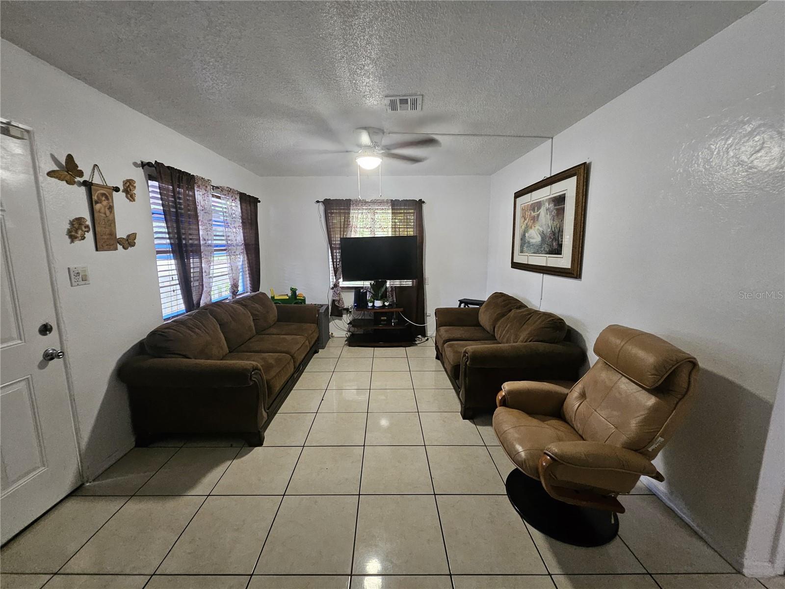 3902 Castell Drive, FL