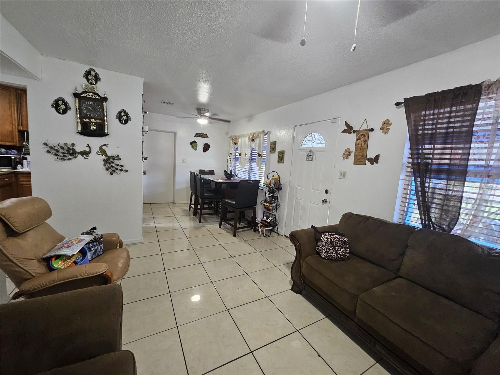 3902 Castell Drive, FL