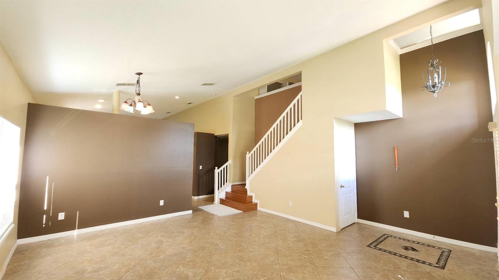 302 Clydesdale Circle, FL