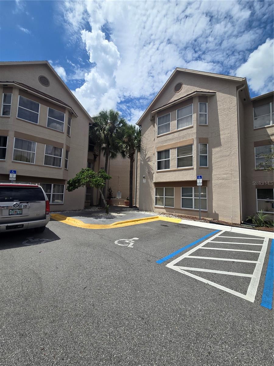 3100 Parkway Boulevard, FL