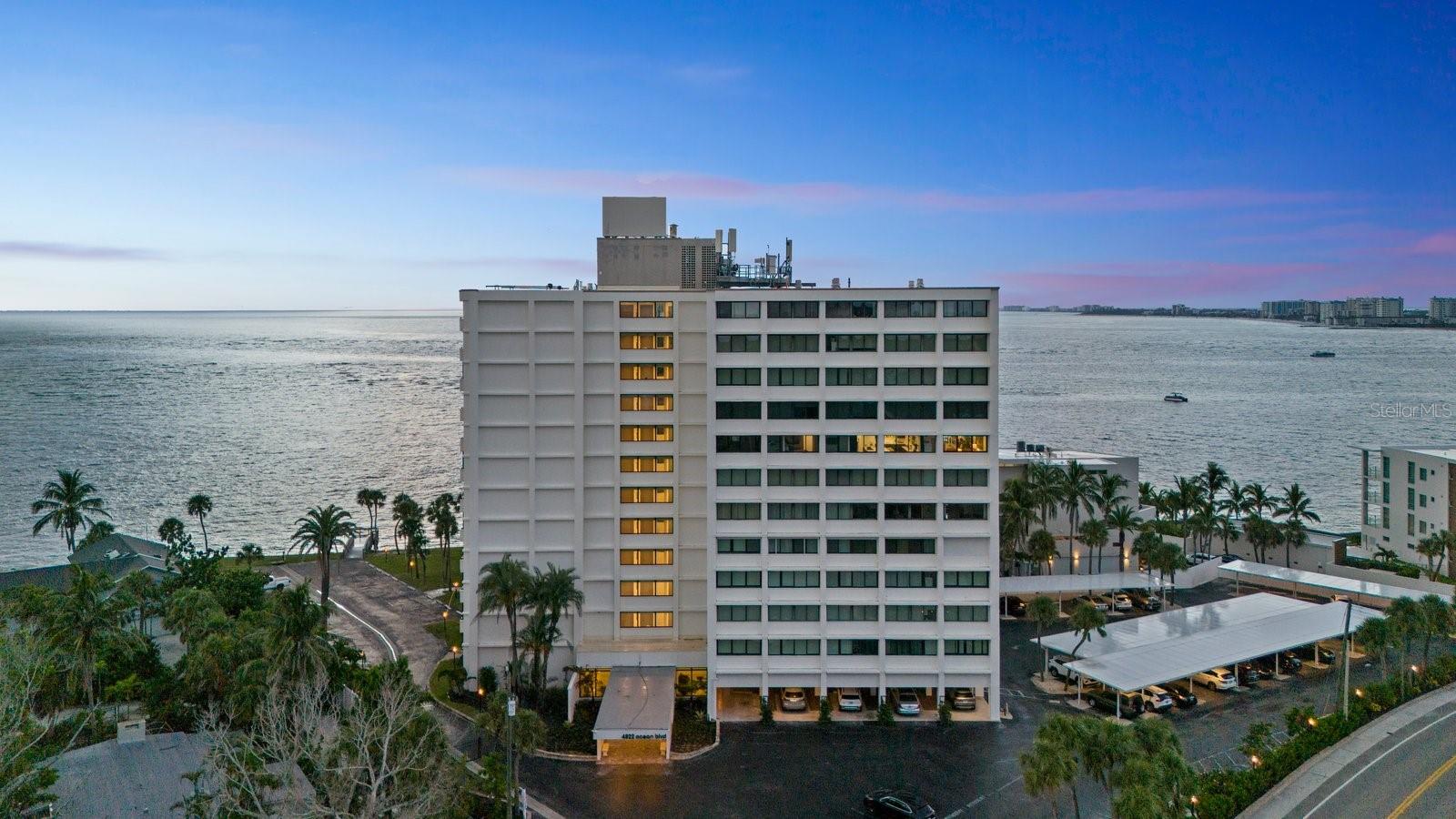 4822 Ocean Boulevard, FL