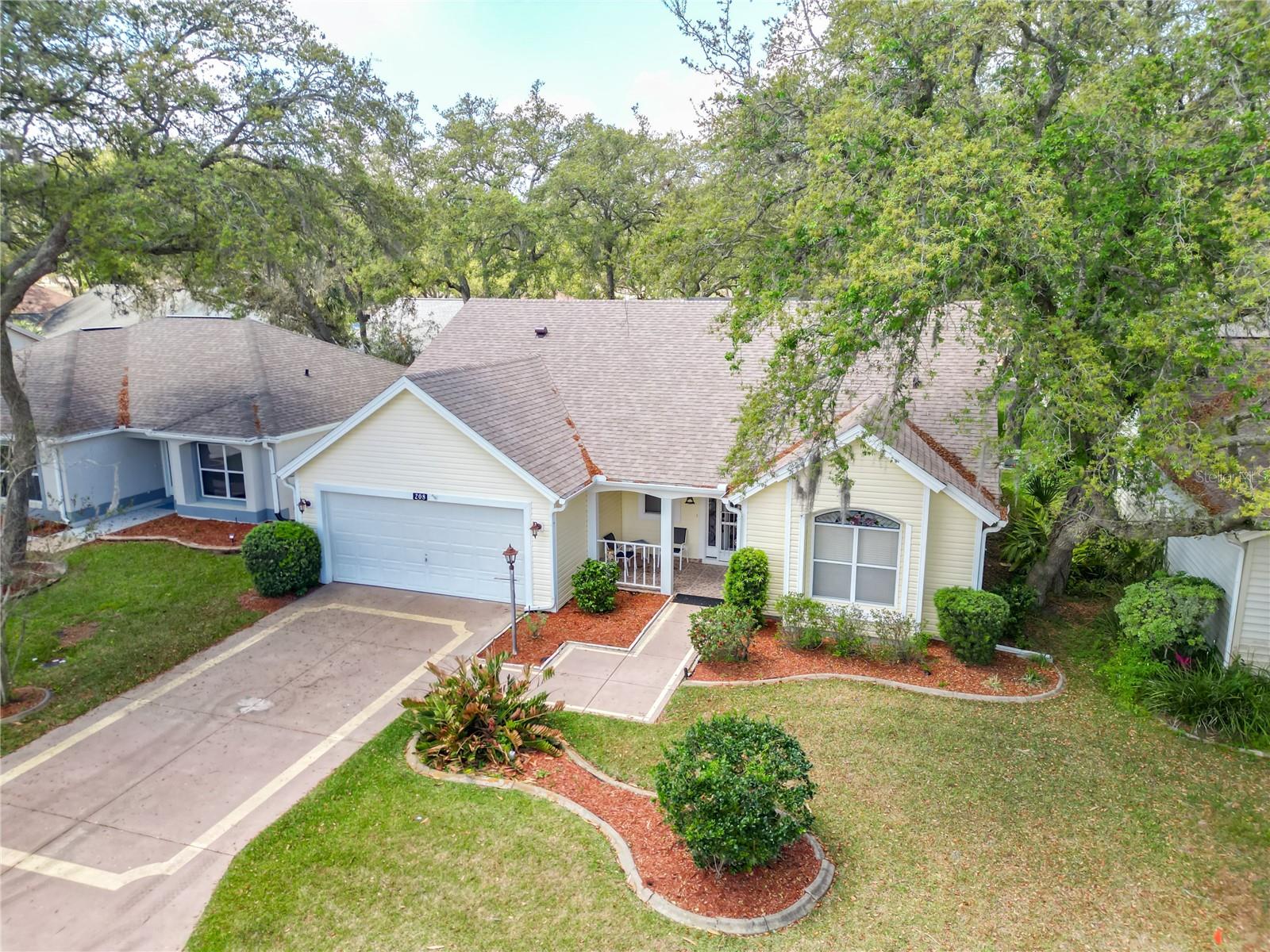 208 Desota Court, FL