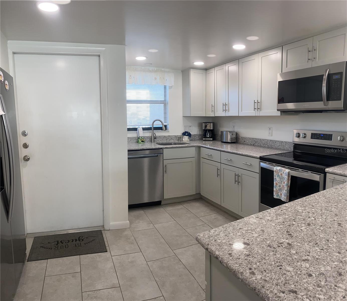 1571 Atlantic Avenue, FL