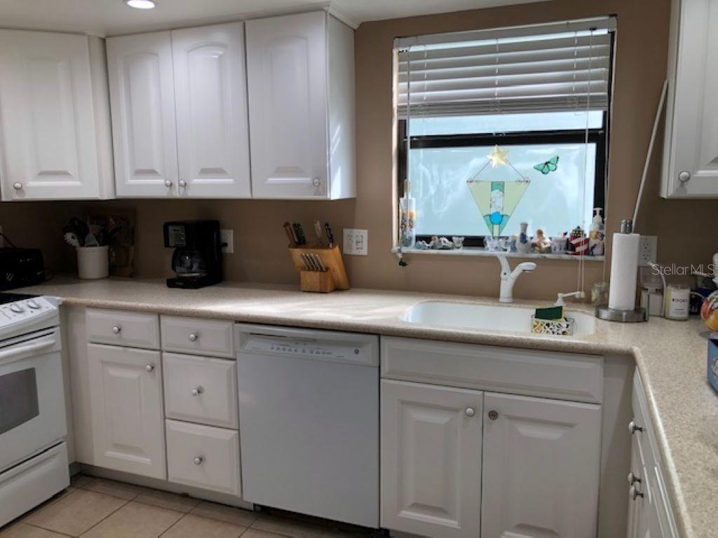 1571 Atlantic Avenue, FL