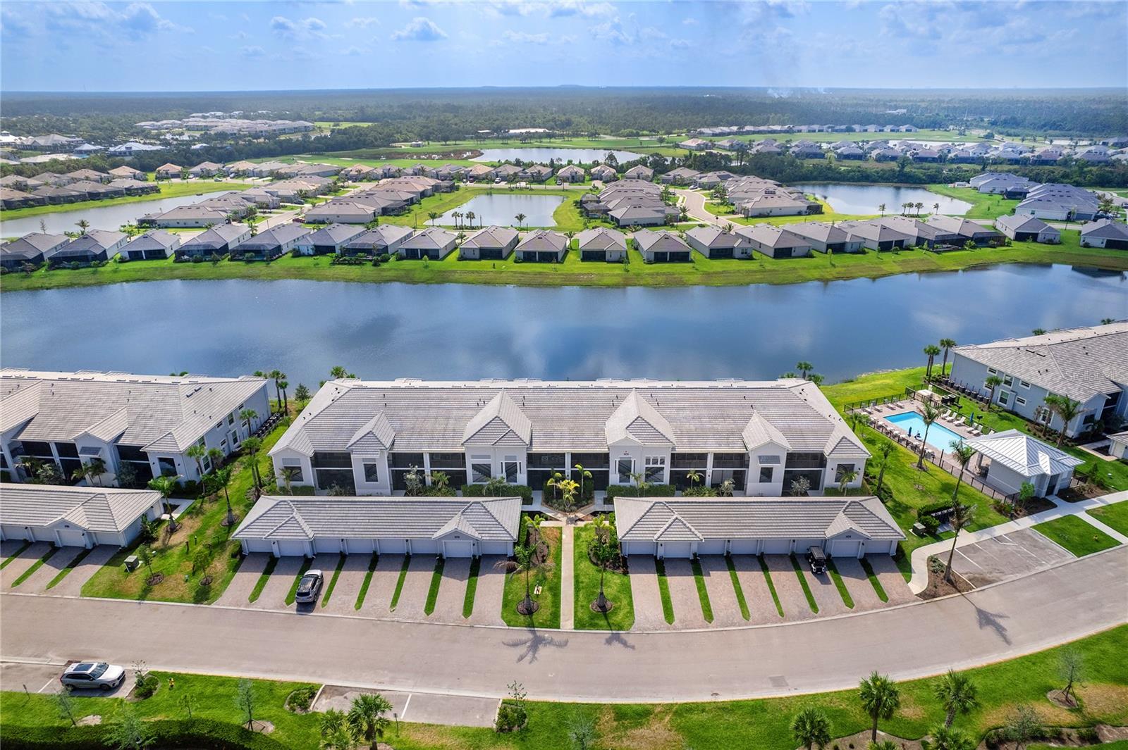 14214 Heritage Landing Boulevard, FL