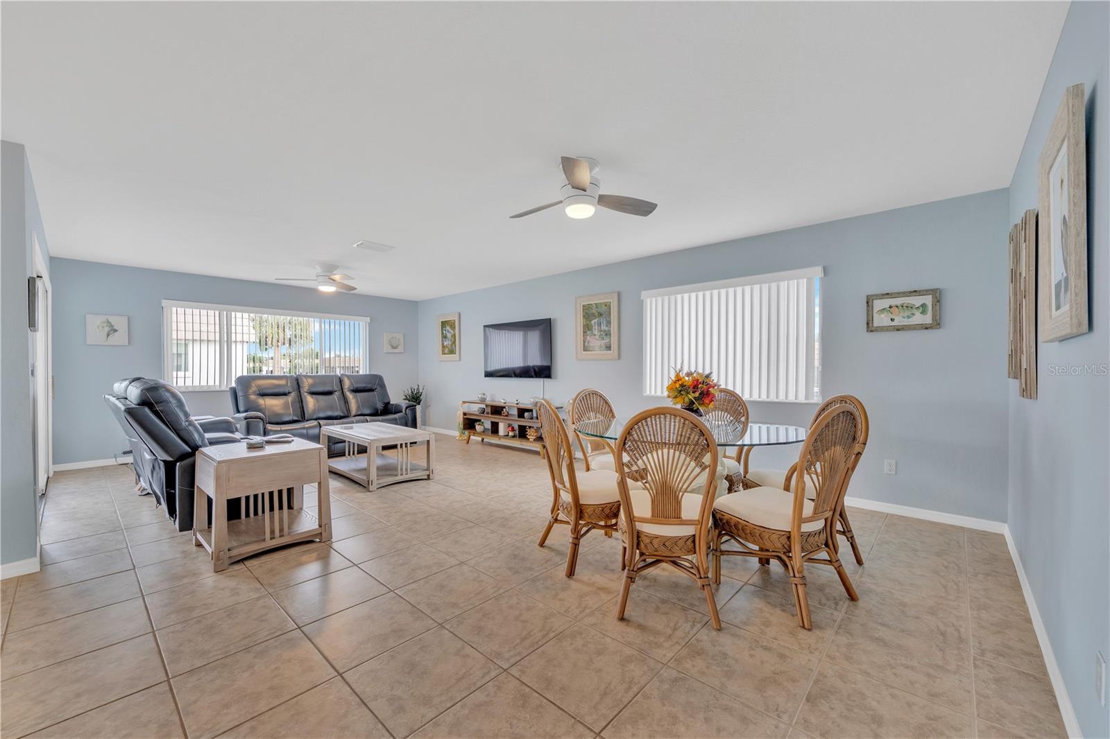 2401 Riverbluff Parkway, FL