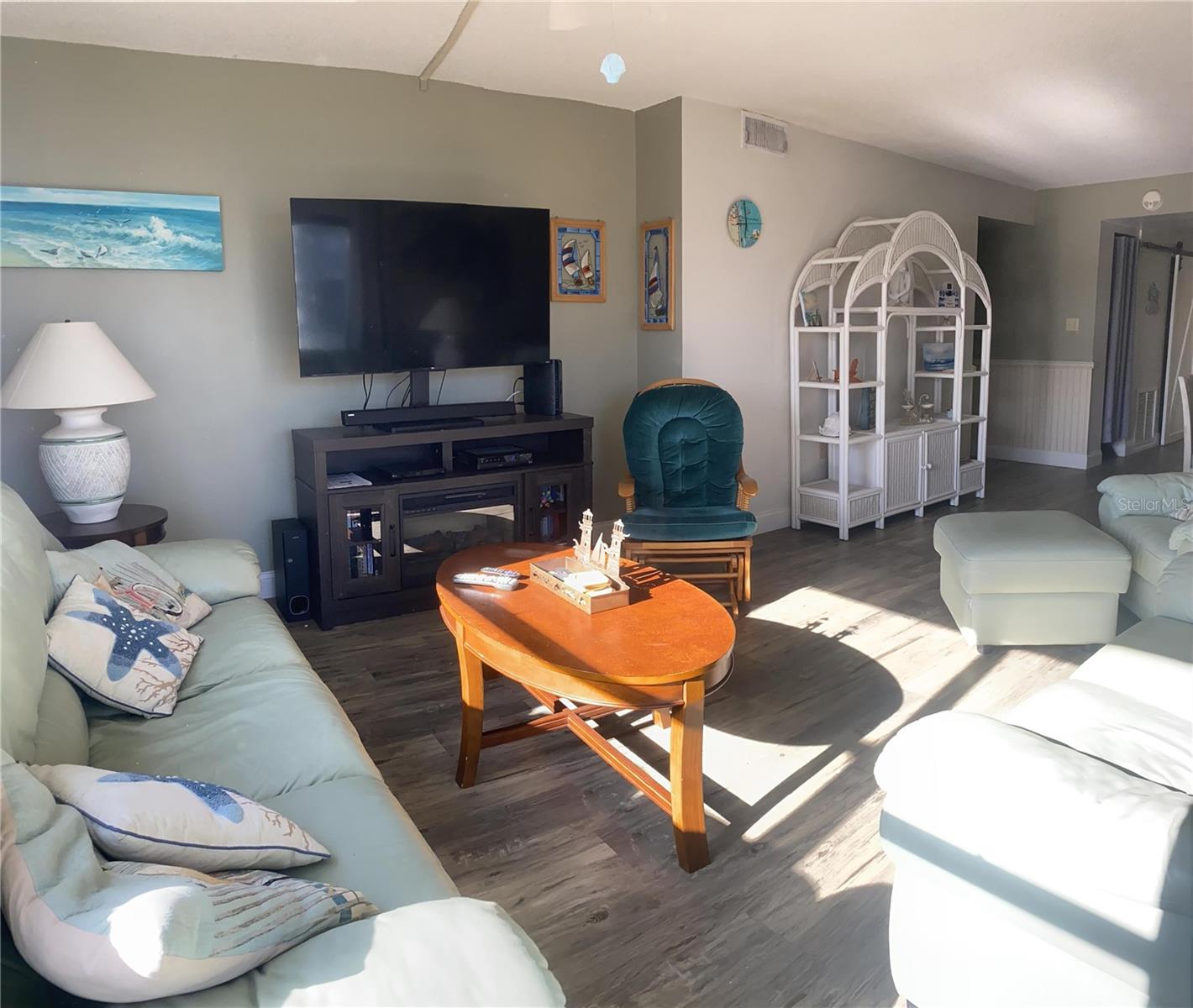 1571 Atlantic Avenue, FL