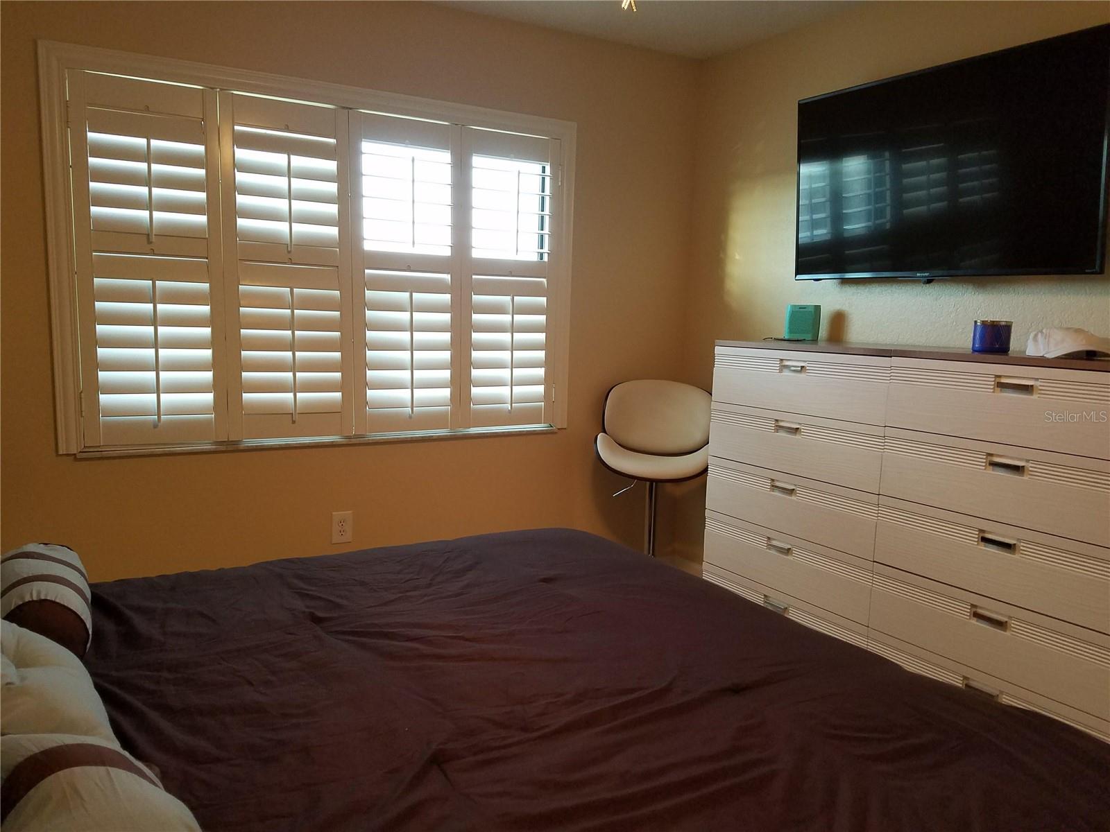 1571 Atlantic Avenue, FL