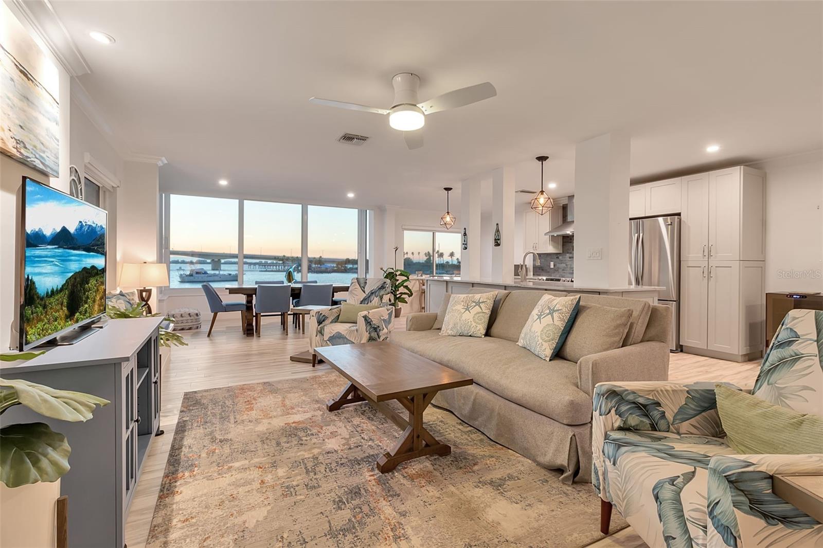 226 Golden Gate Point, FL