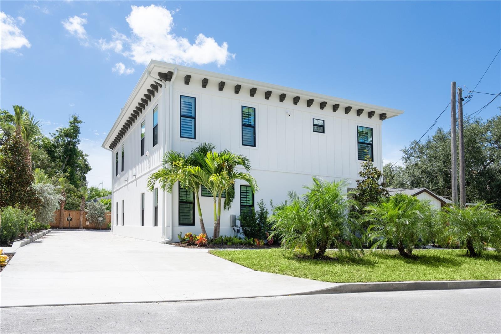 1234 15th Street, FL