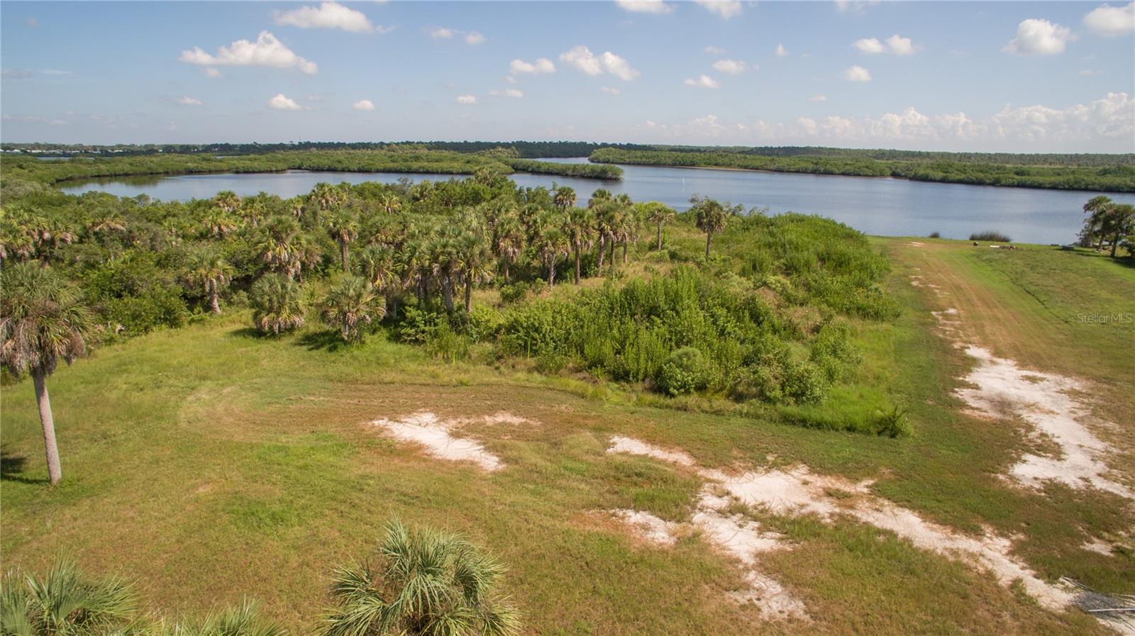 Deer Court, FL
