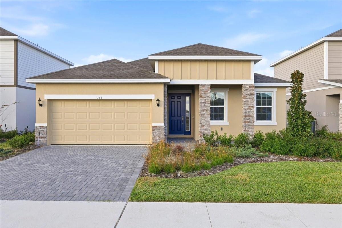 155 Bottle Brush, FL