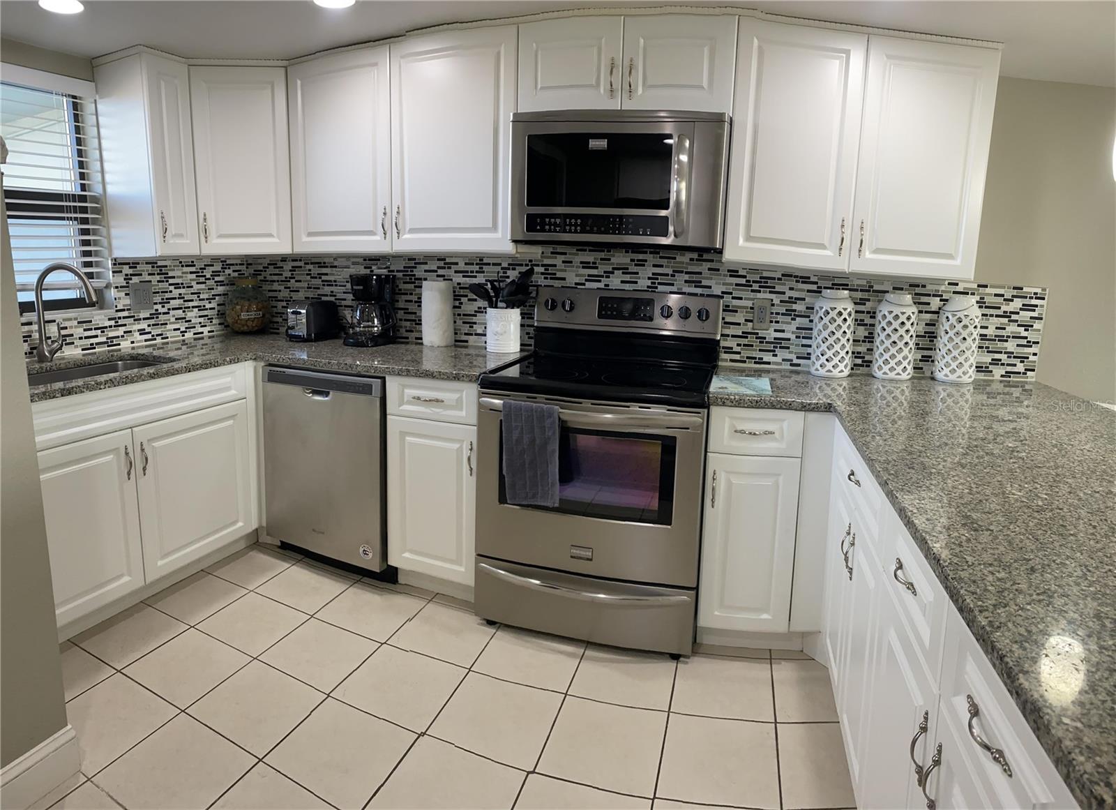 1571 Atlantic Avenue, FL