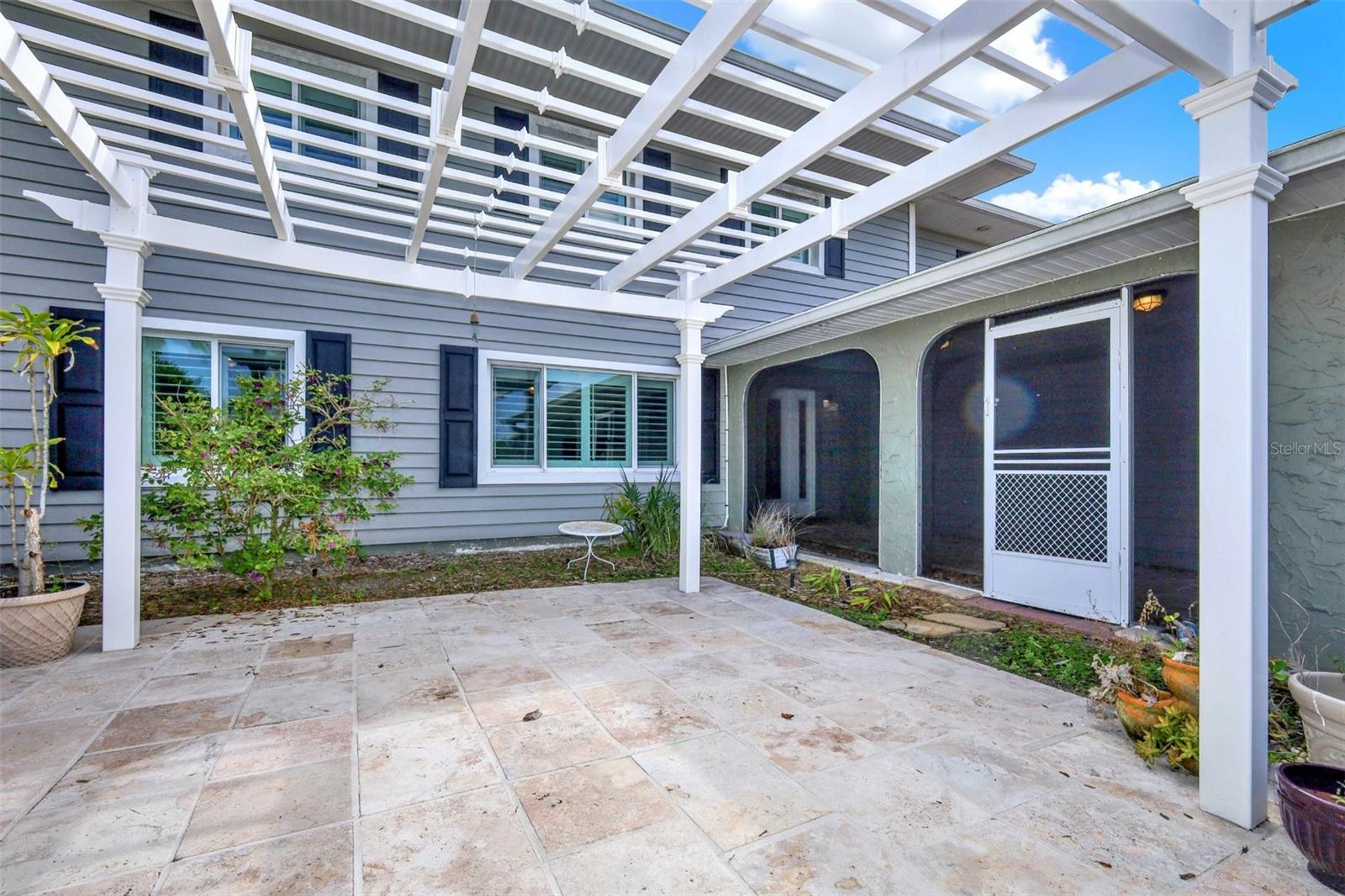 301 Quay Assisi, FL