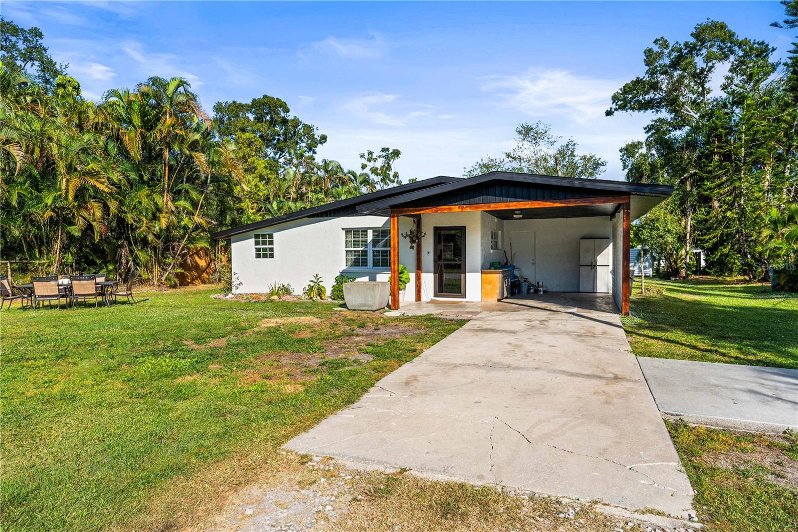 2611 Huntington Avenue, FL