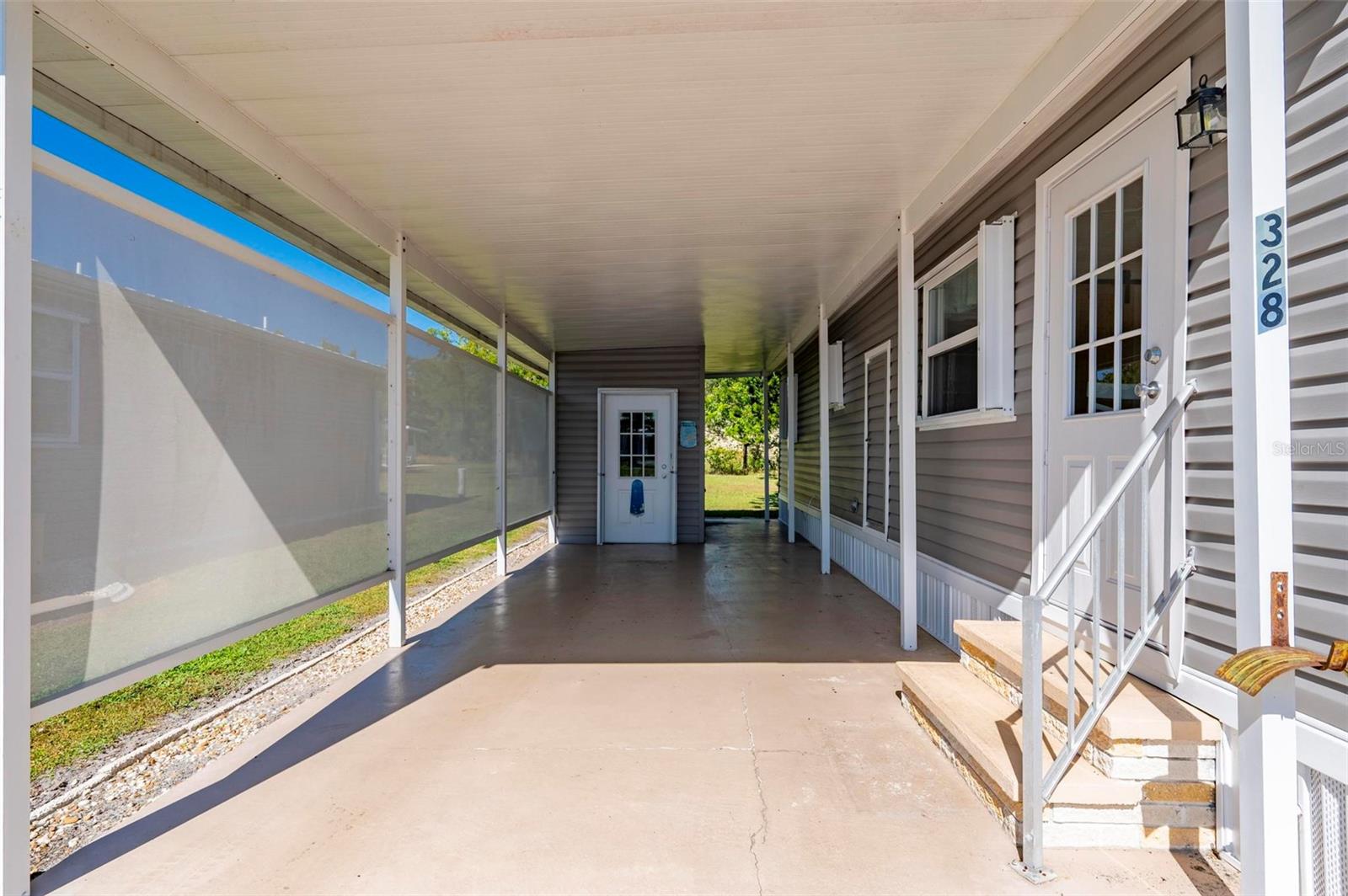 1000 Kings Highway, FL