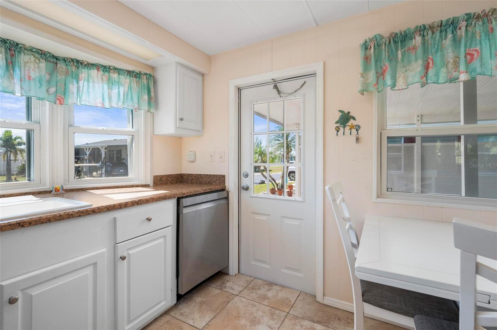 1000 Kings Highway, FL