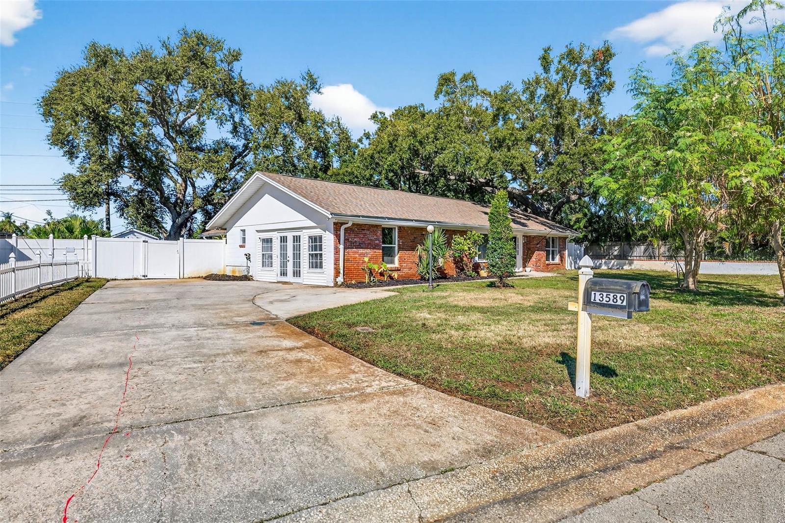 13589 101st Terrace, FL
