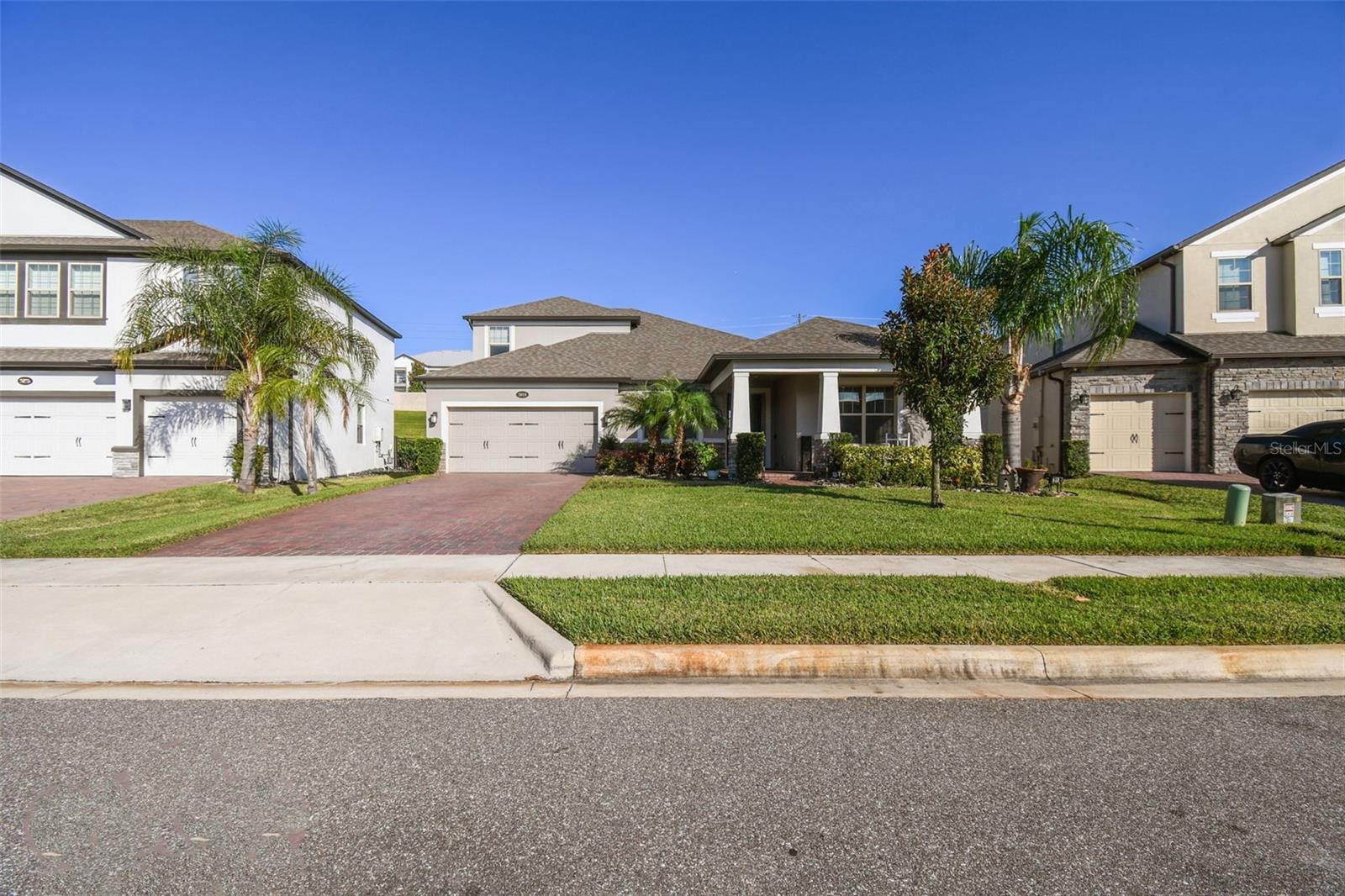 2019 Panoramic Circle, FL