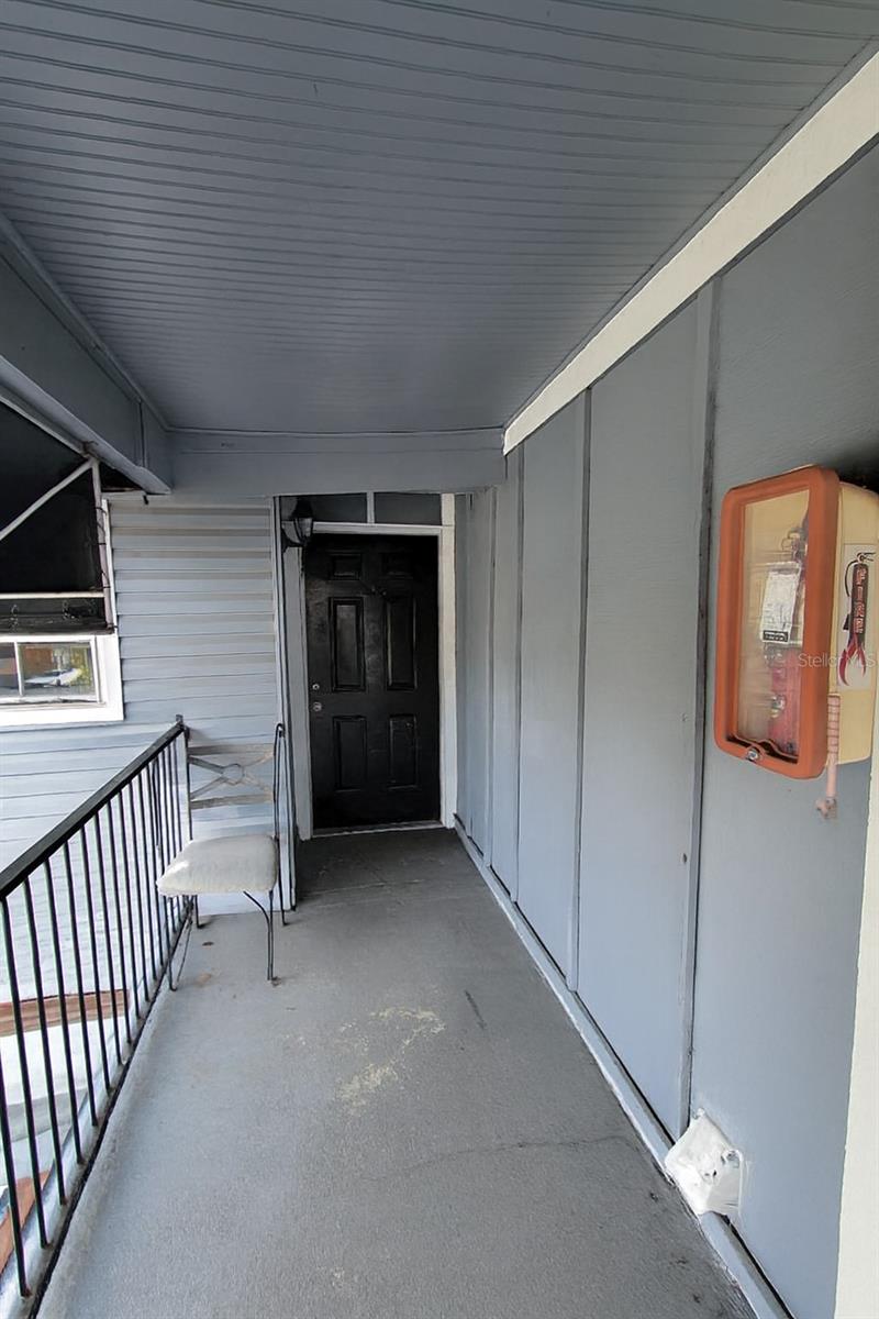 200 Country Club Dr, FL
