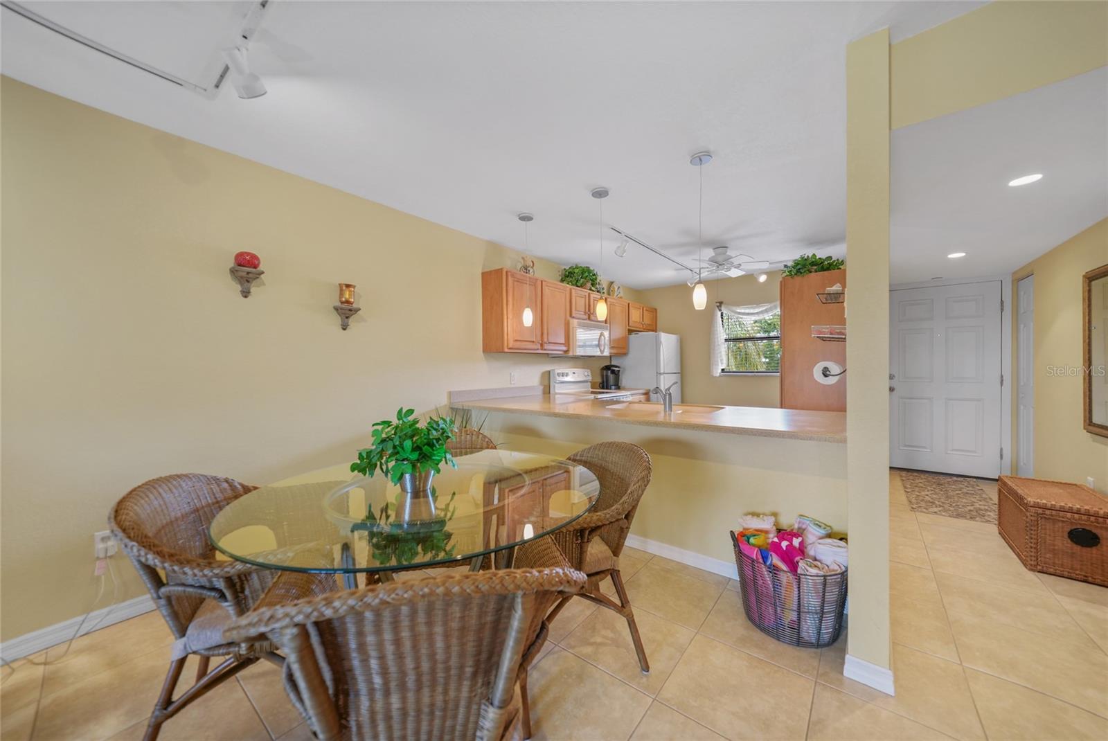 175 Kings Highway, FL