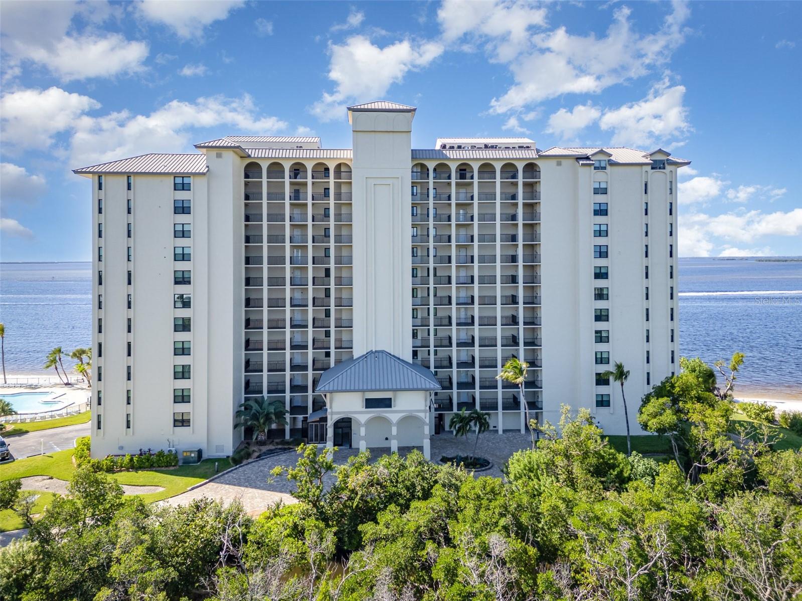17080 Harbour Pointe Drive, FL