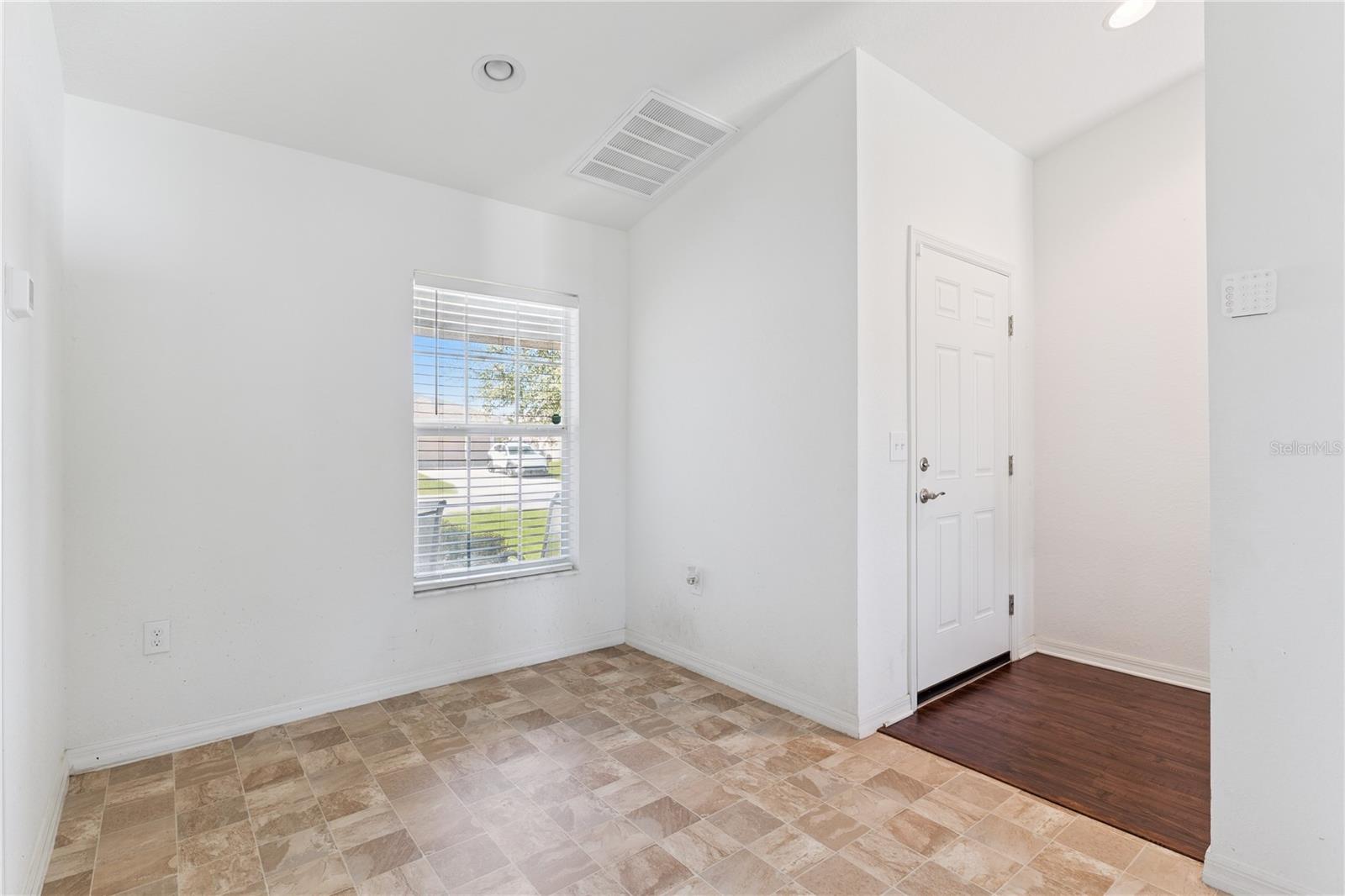 140 Solis Drive, FL