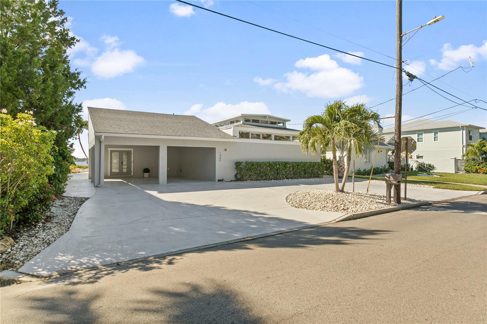 1905 4th Street, FL