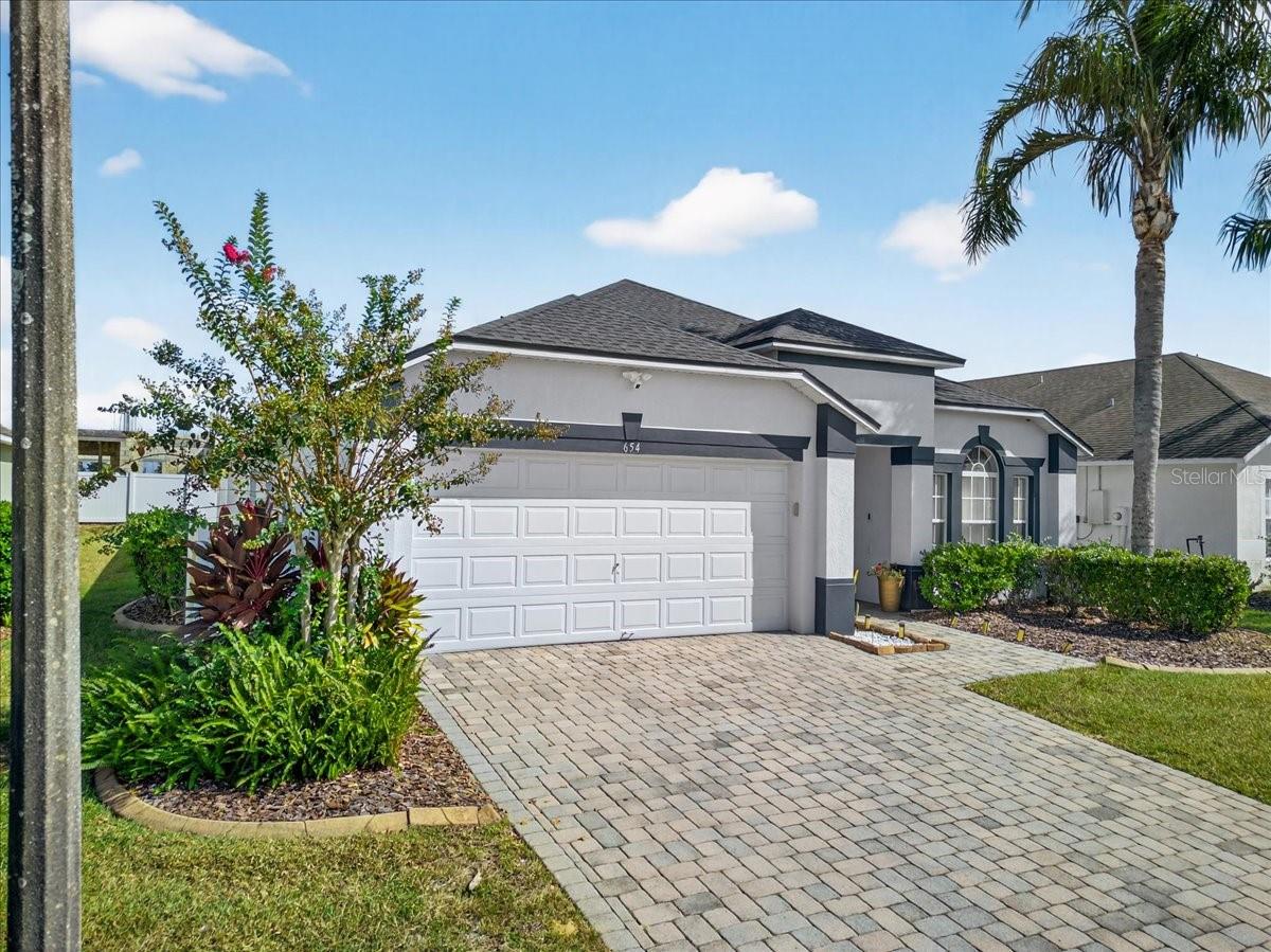 654 Kildrummy Drive, FL