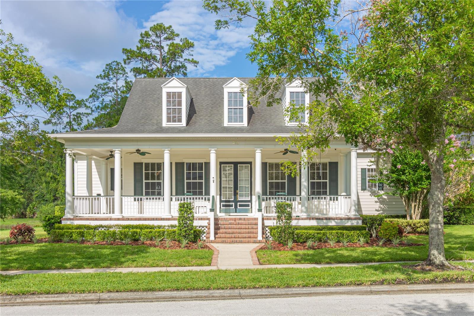 216 Eastpark Drive, FL