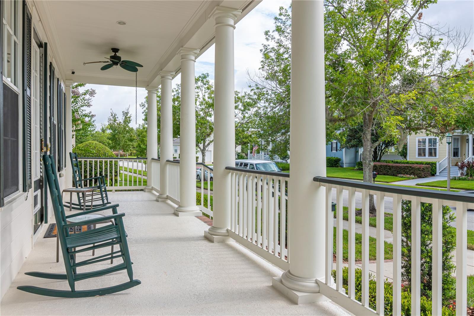 216 Eastpark Drive, FL