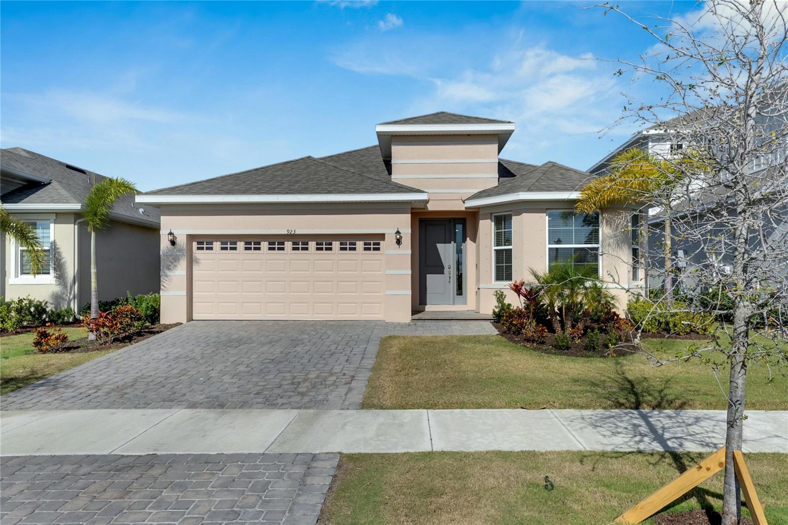 923 Signet Drive, FL
