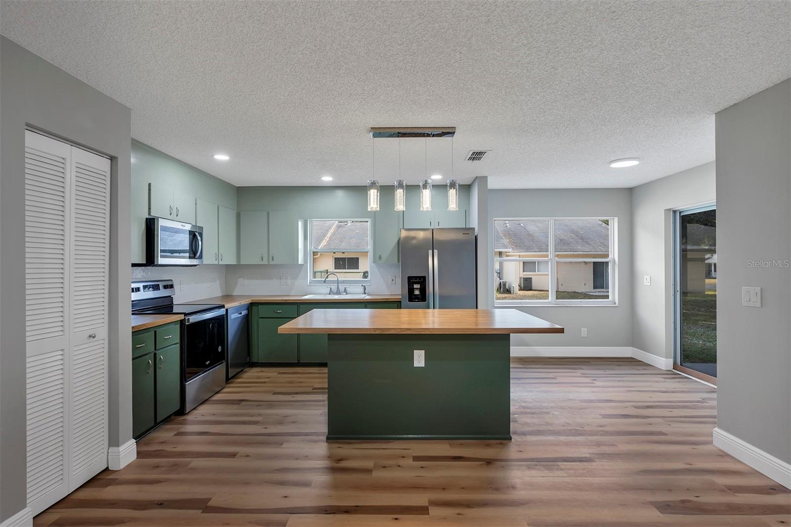 9755 94th Terrace, FL
