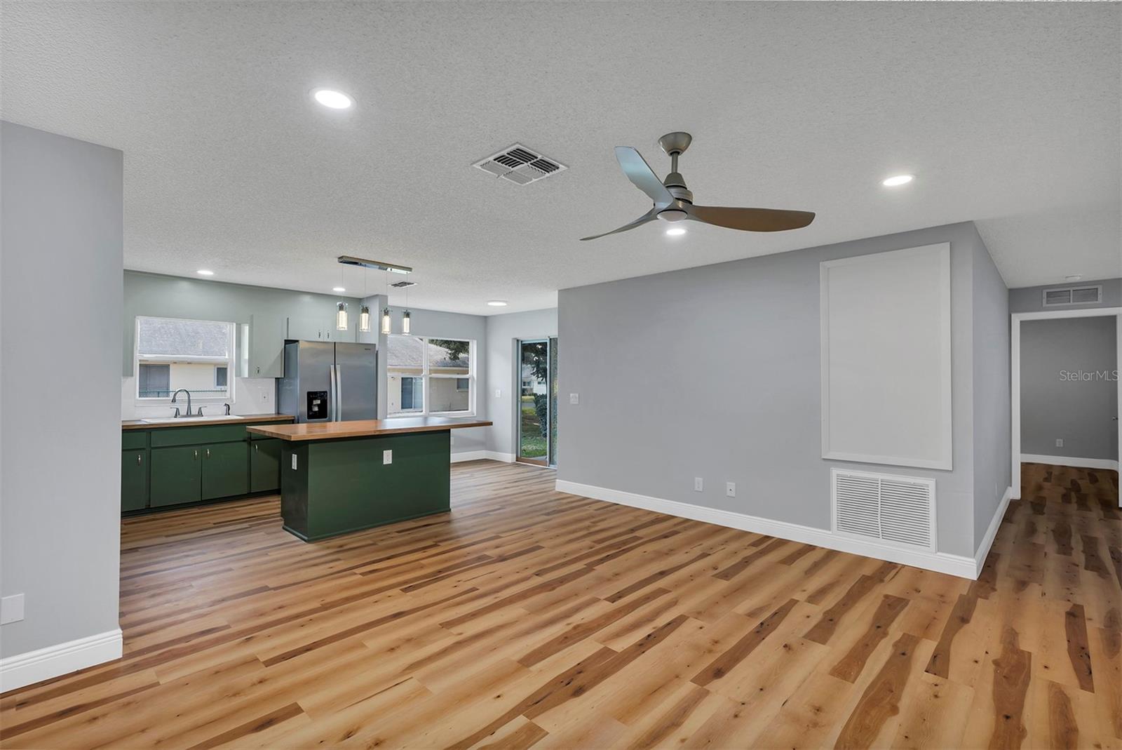 9755 94th Terrace, FL