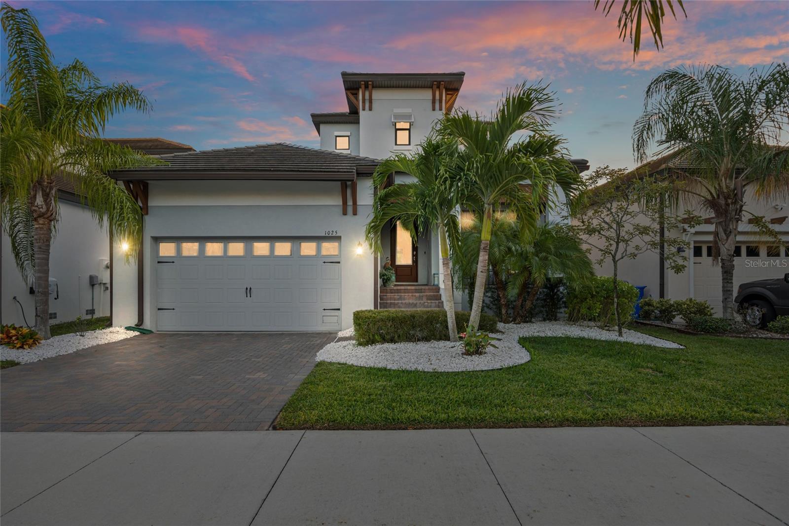 1025 Seagrape Drive, FL