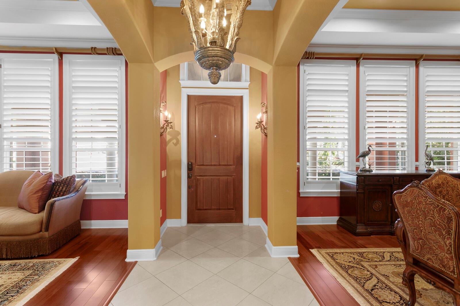 4912 Yacht Club Drive, FL