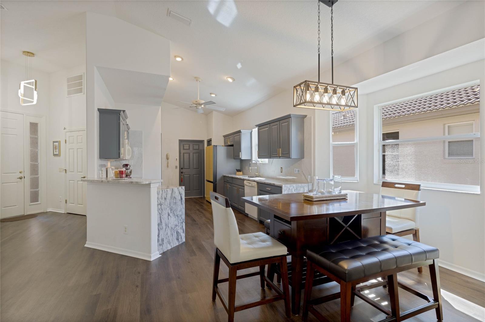 1203 Diamond Shore Loop, FL